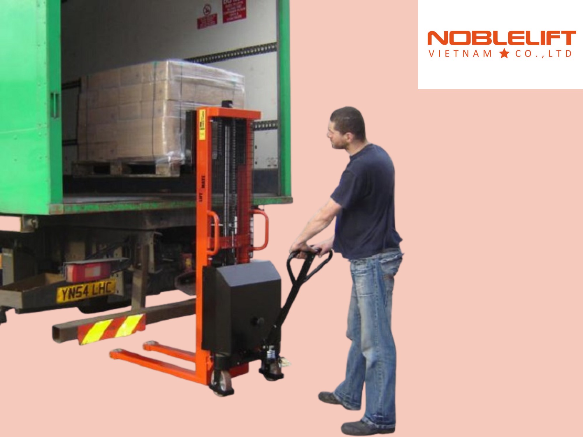 Checklist đầu tư xe nâng bán tự động đúng chuẩn