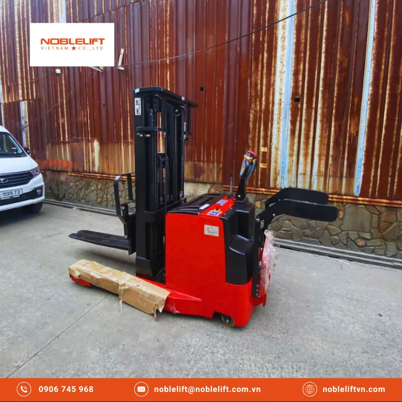 Lợi Thế Khi Chọn Xe Nâng Tự Động Có Bệ Đứng Lái Hiện Đại Tại Noblelift