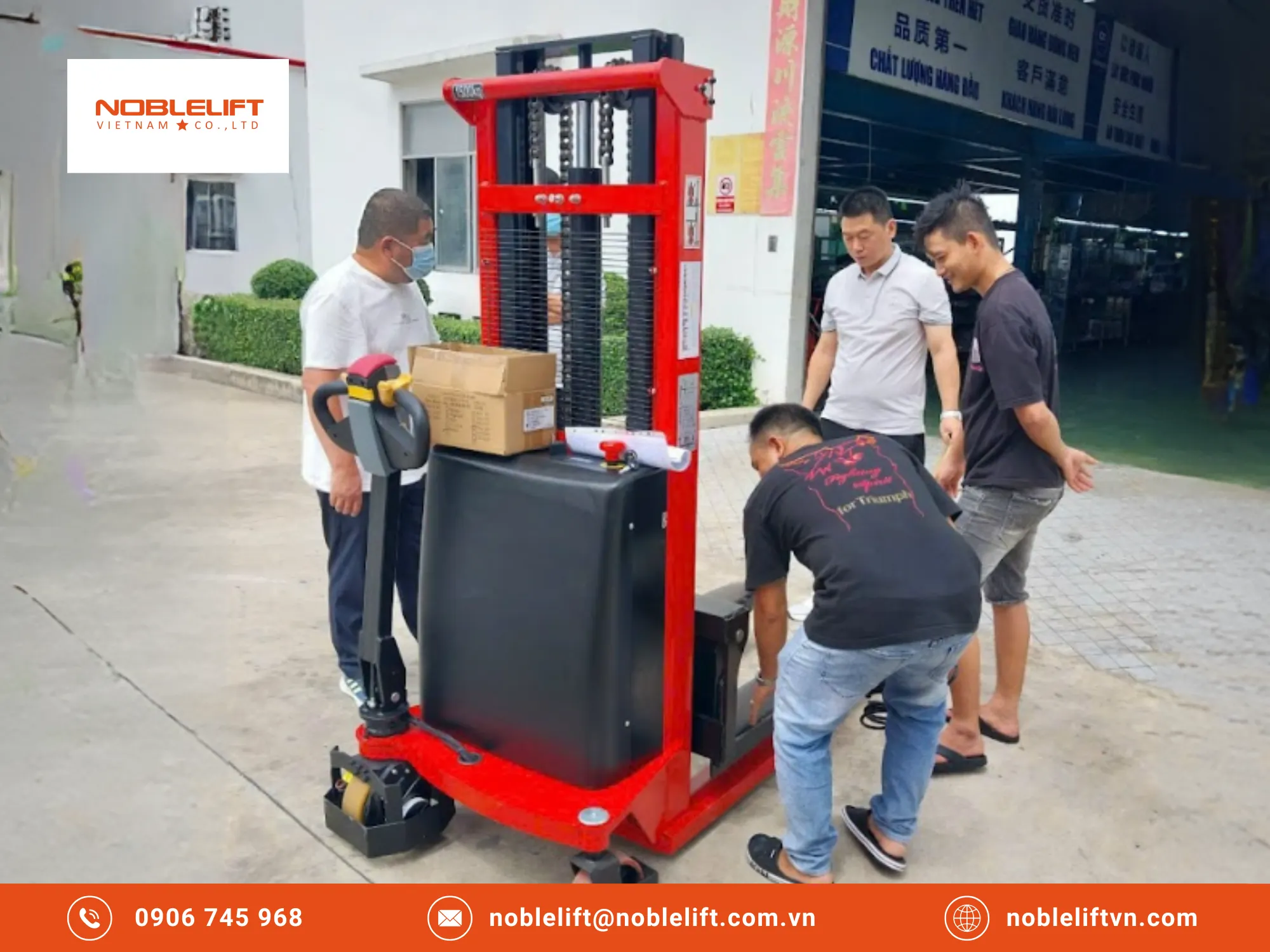 Review Hiệu Suất Xe Nâng Noblelift Và Mức Độ An Toàn Trong Kho Hẹp