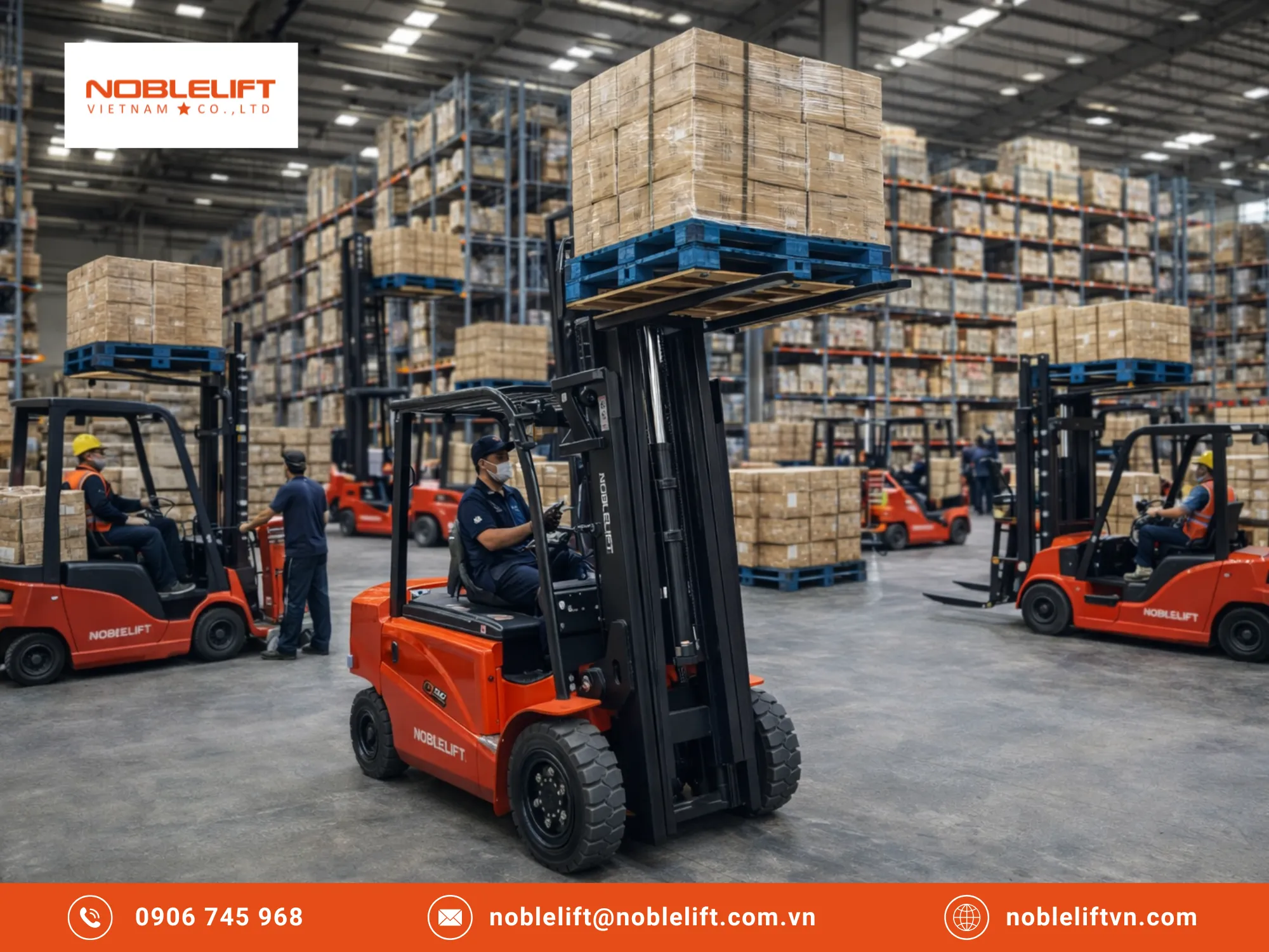 Xe nâng điện ngồi lái giúp tối ưu hóa hiệu suất bốc xếp hàng hóa trong kho vận hiện đại 