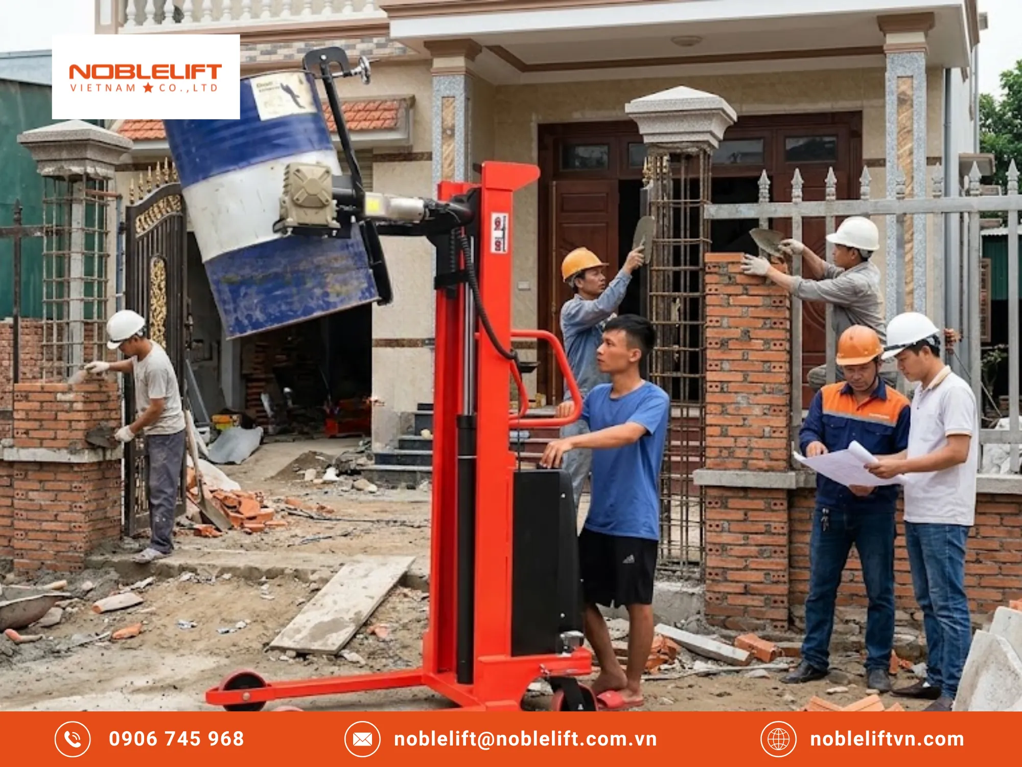 Lựa chọn chất liệu thiết bị để an toàn tuyệt đối khi dùng xe nâng đẩy phuy