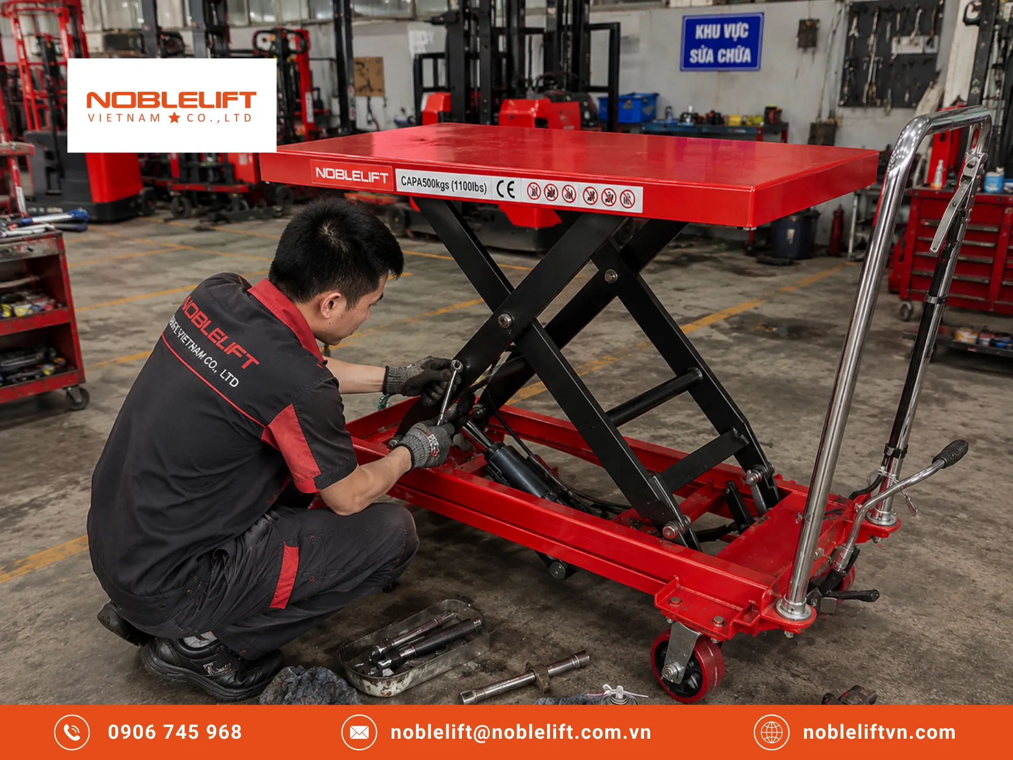 Quy trình thay nhớt khi bảo trì hệ thống thủy lực xe nâng mặt bàn