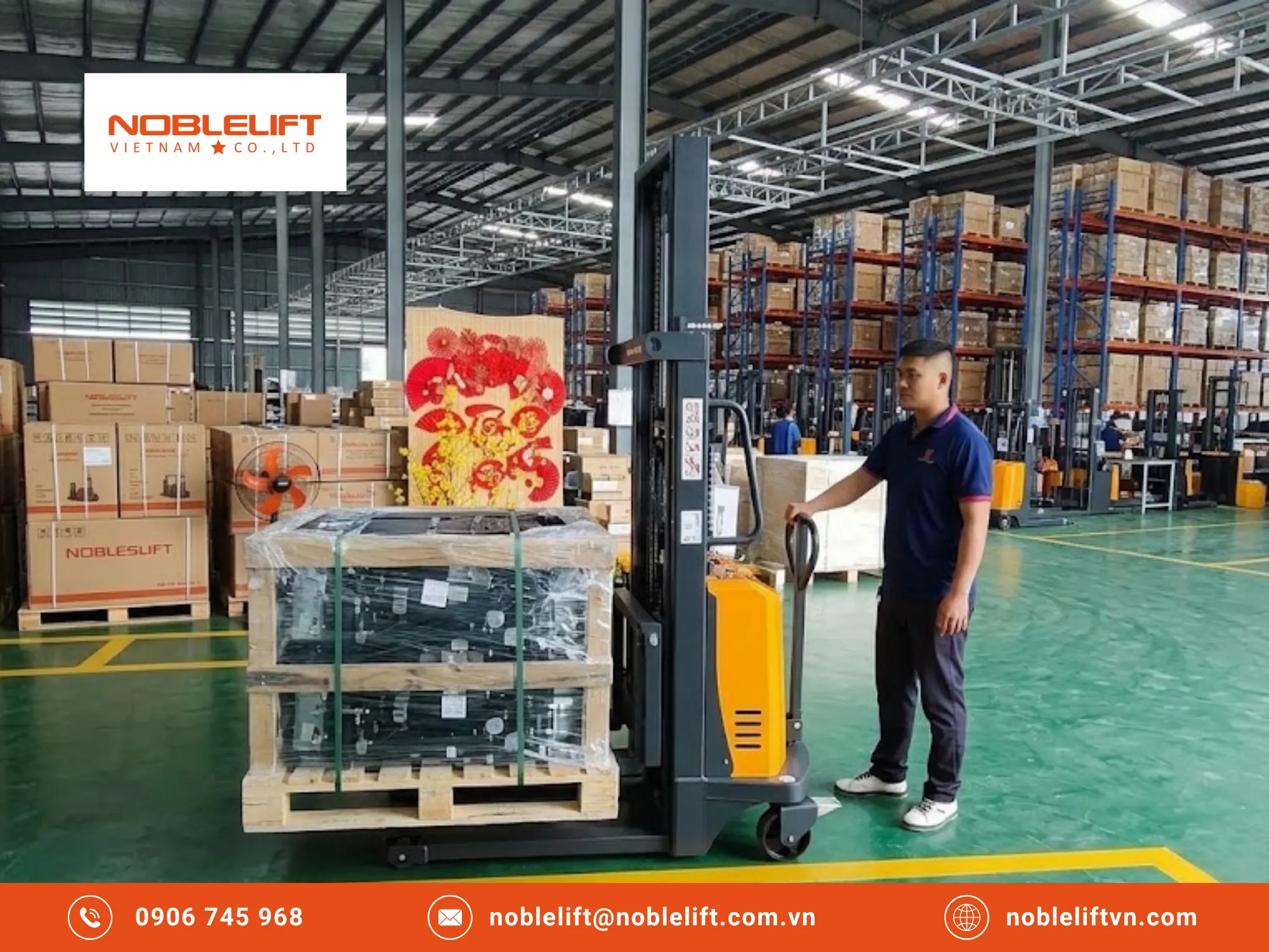 Đánh giá chi tiết xe nâng điện đứng lái Noblelift sau 1 năm sử dụng