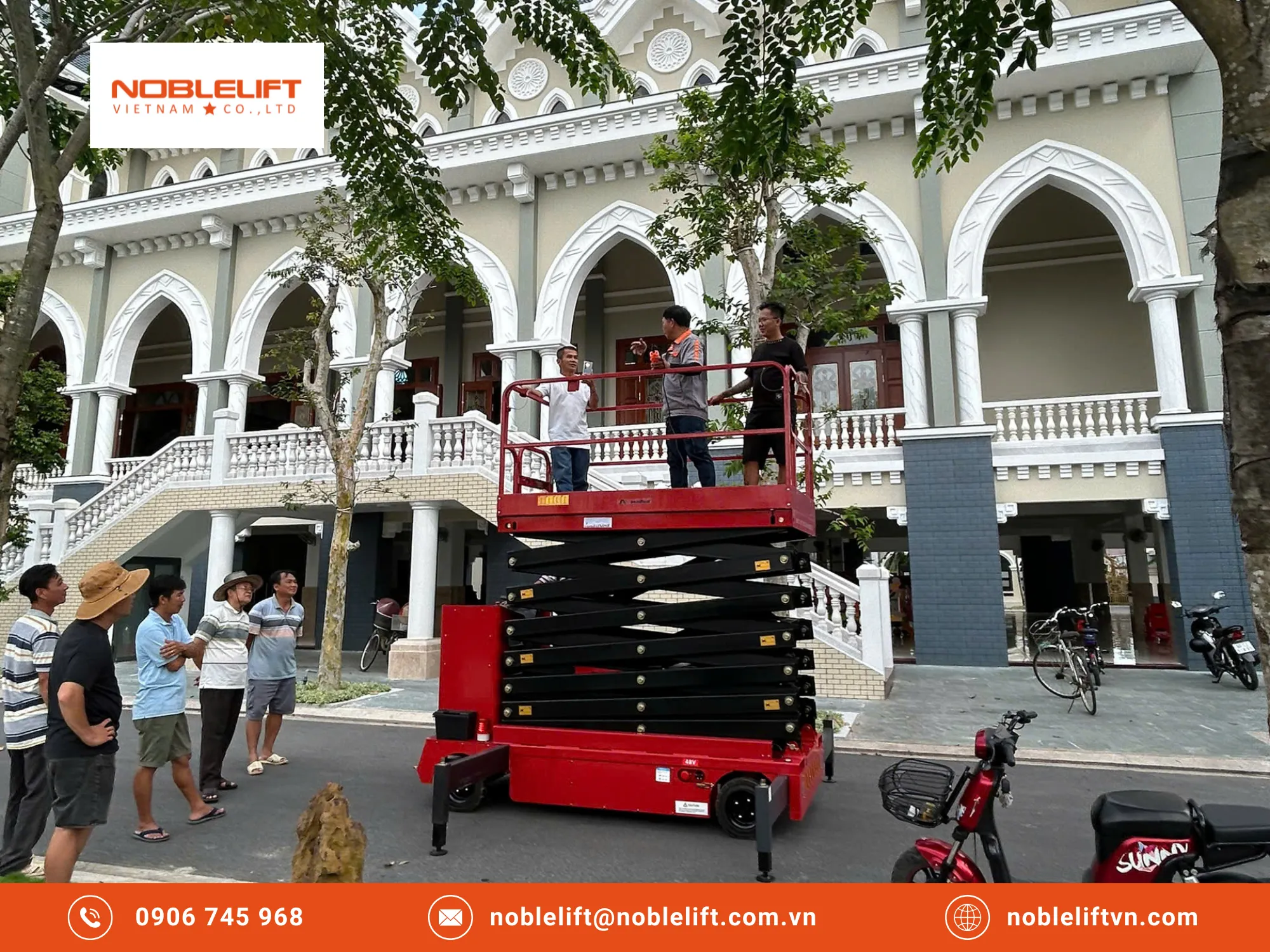 Noblelift Việt Nam - Đối tác tin cậy để đầu tư thang nâng người tự hành 12m chính hãng