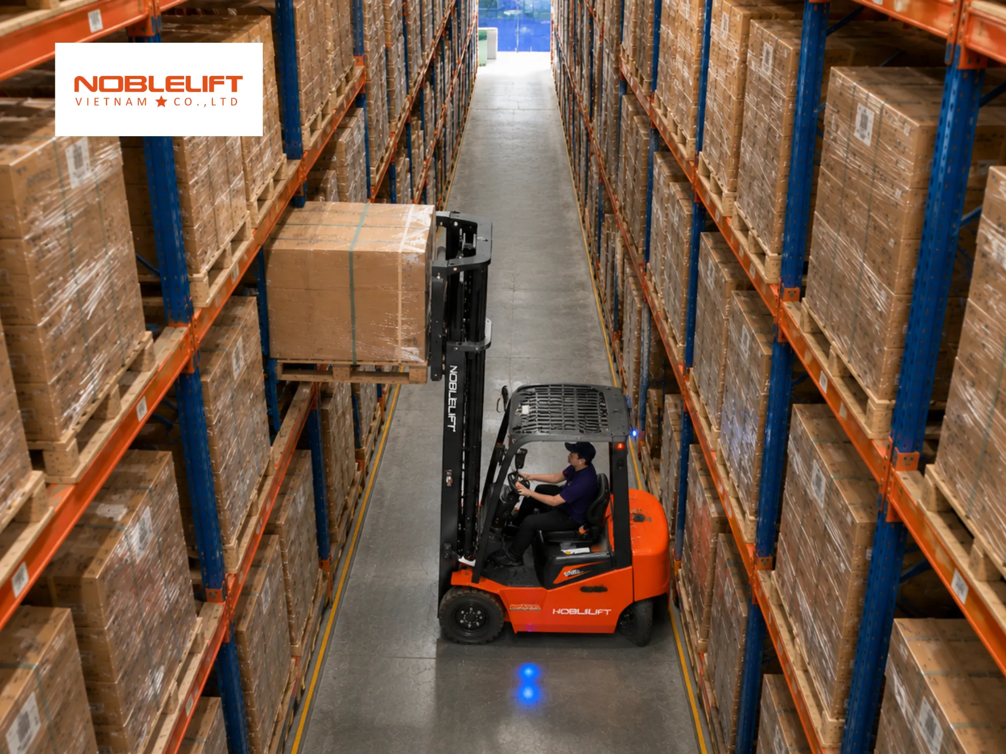 Giải pháp đạt đột phá hiệu suất kho 4.0 nhờ xe nâng điện hiện đại