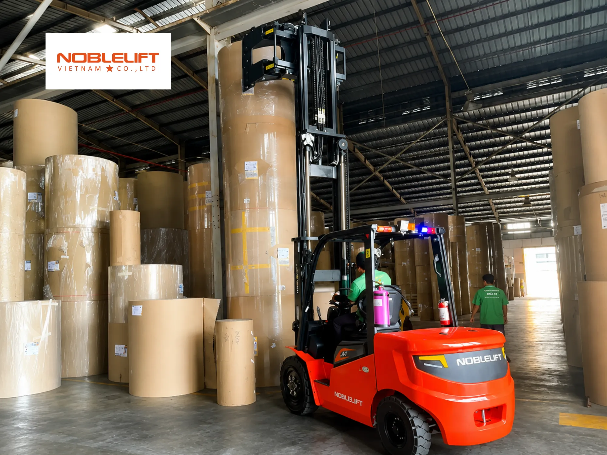 Dòng xe nâng điện hiện đại của xe nâng Noblelift chính hãng giá tốt