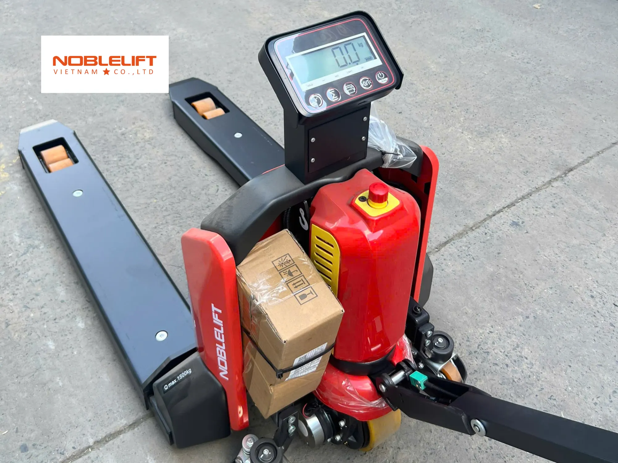 Chọn lớp vỏ bảo vệ khung sườn là kinh nghiệm chọn xe nâng gắn cân phù hợp hàngChọn lớp vỏ bảo vệ khung sườn là kinh nghiệm chọn xe nâng gắn cân phù hợp hàng đầu