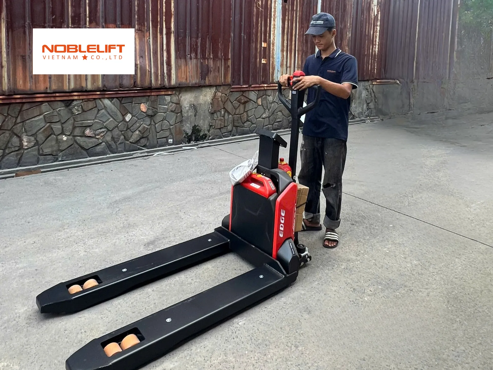 Chất lượng cảm biến lực là kinh nghiệm chọn xe nâng gắn cân phù hợp cốt lõi