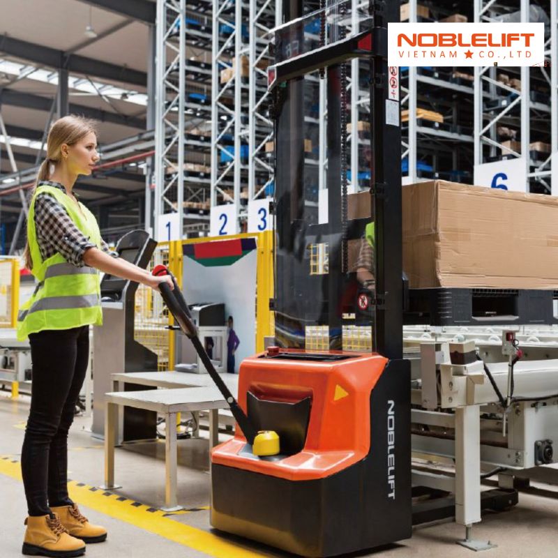 kinh-nghiem-mua-xe-nang-dien-dung-lai-1