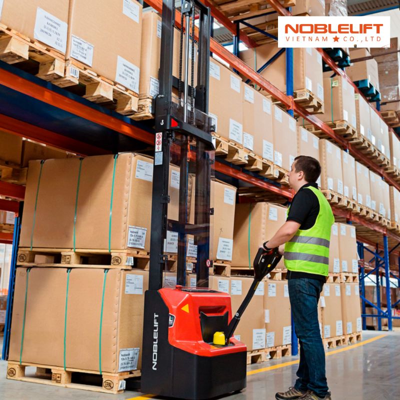 kinh-nghiem-mua-xe-nang-dien-dung-lai-3