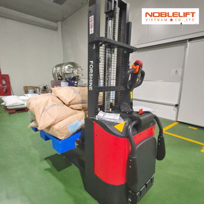 loi-thuong-gap-o-xe-nang-dien-dung-lai-2