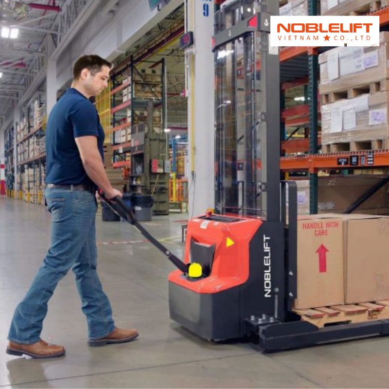 loi-thuong-gap-o-xe-nang-dien-dung-lai-4