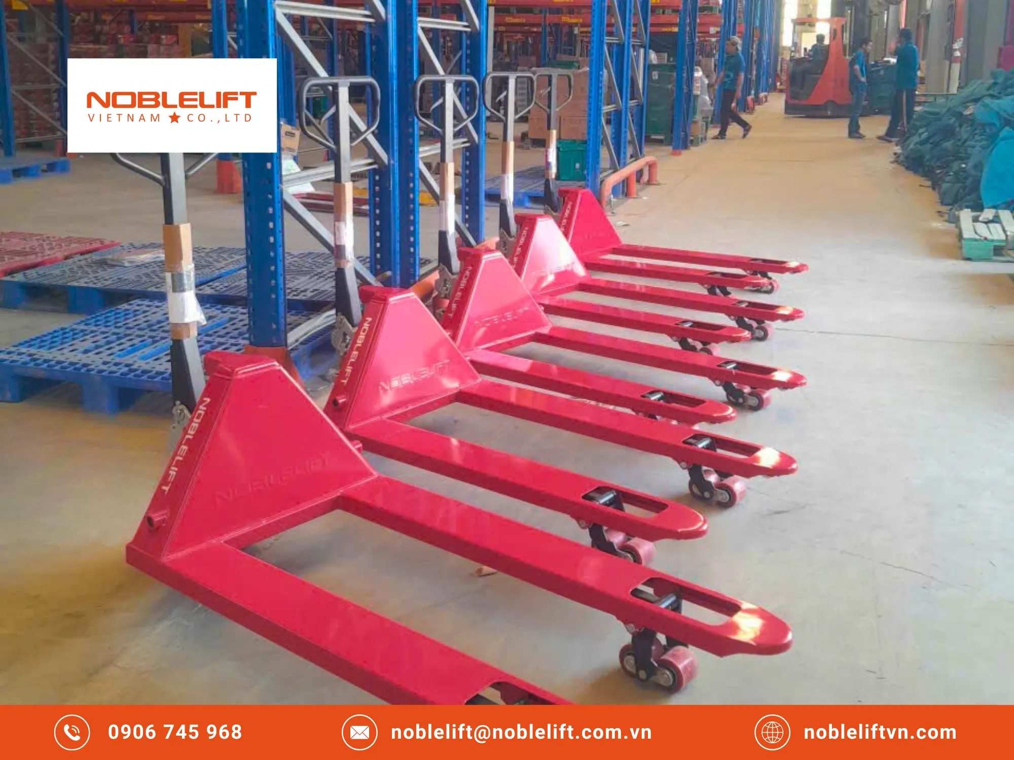 Kiểm tra cụm bơm thủy lực – Tiêu chí số 1 khi lựa chọn xe nâng tay bền bỉ