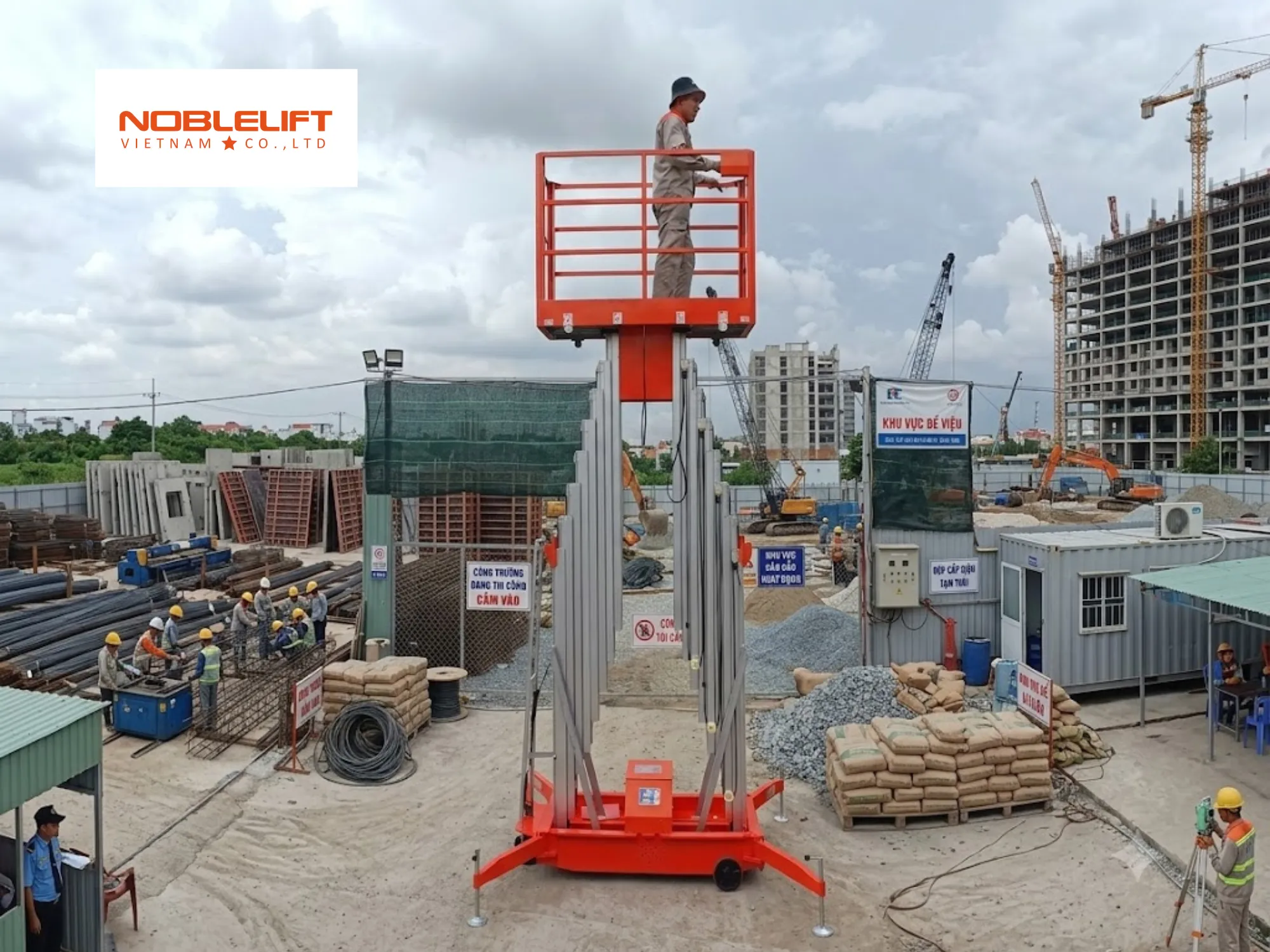Quy tắc an toàn khi dùng thang nâng về kiểm tra thiết bị trước vận hành