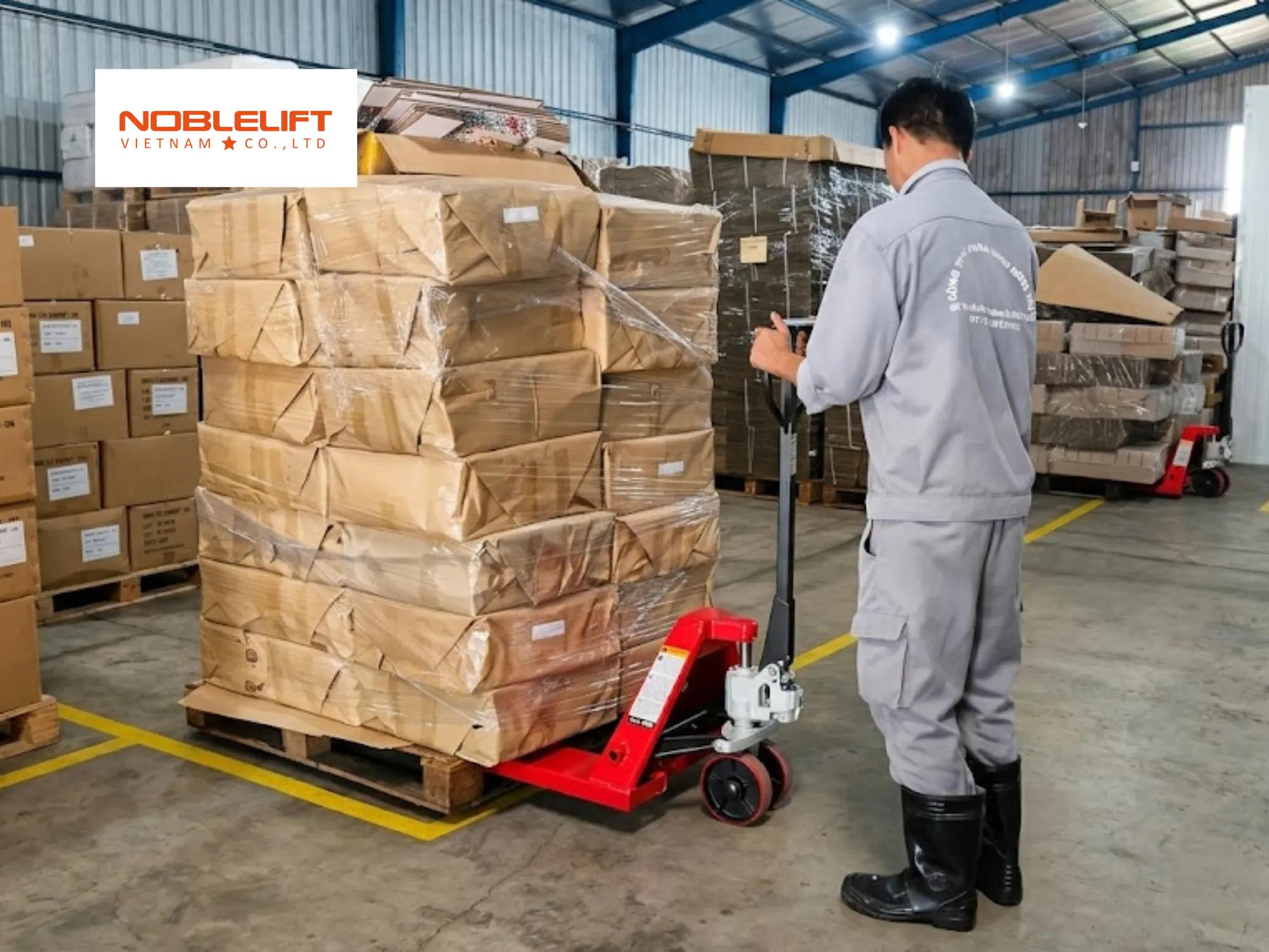 Tăng tốc độ bốc xếp nhờ xe nâng tay thiết kế siêu linh hoạt
