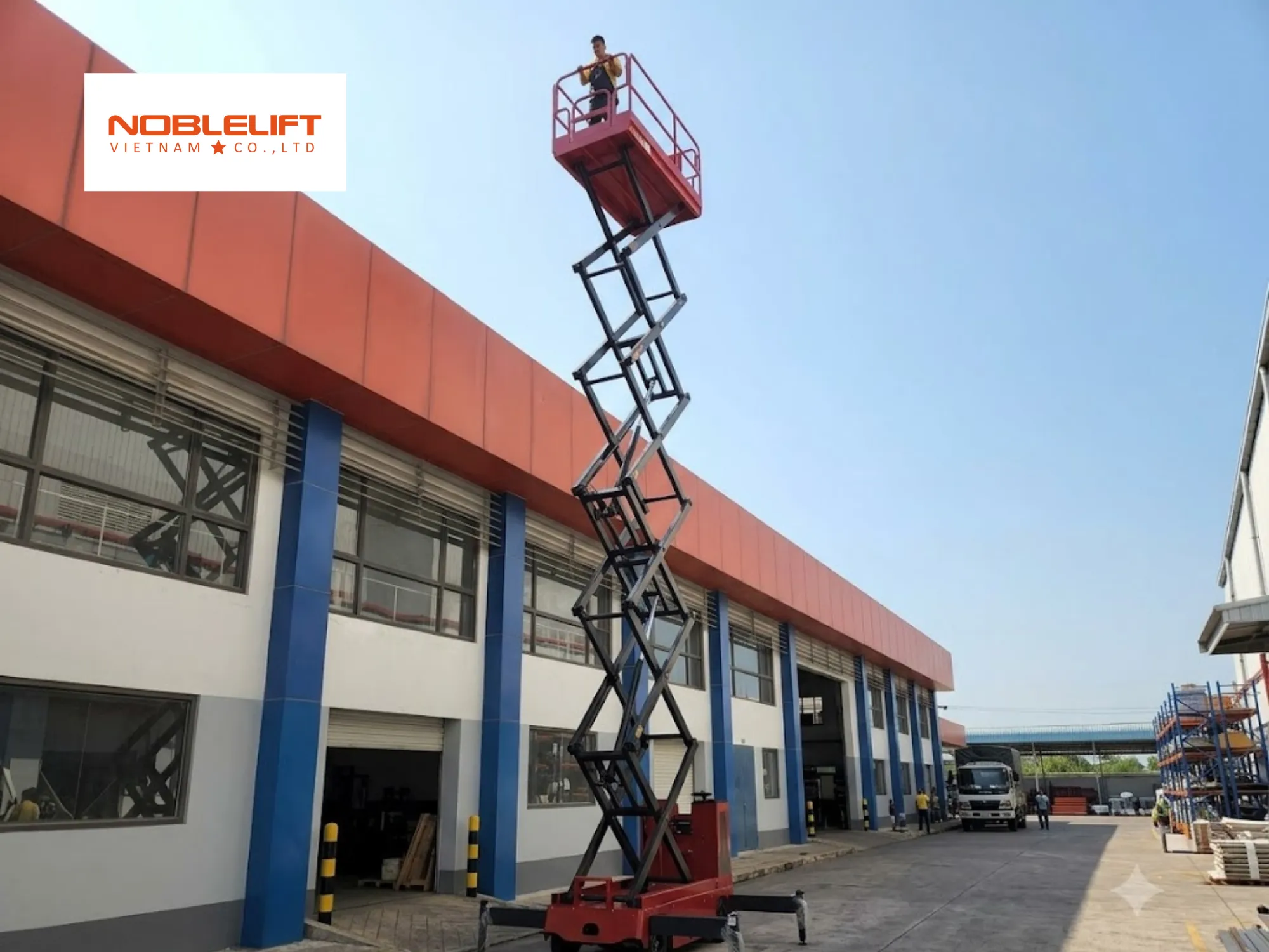 Cơ chế hạ cánh khẩn cấp trong tiêu chuẩn an toàn của thang nâng người thi công