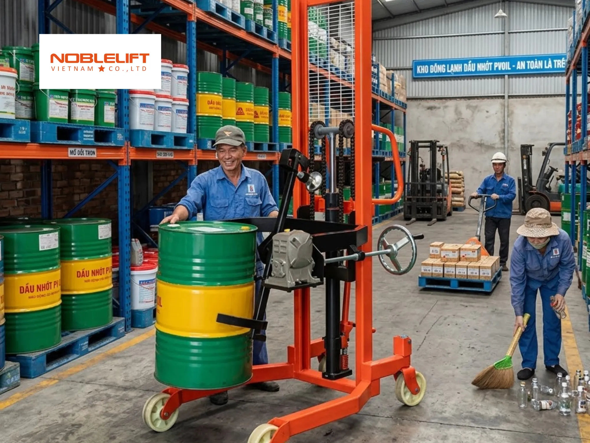 Tính linh hoạt khi xả dung dịch trong thùng phuy bằng xe nâng đổ phuy