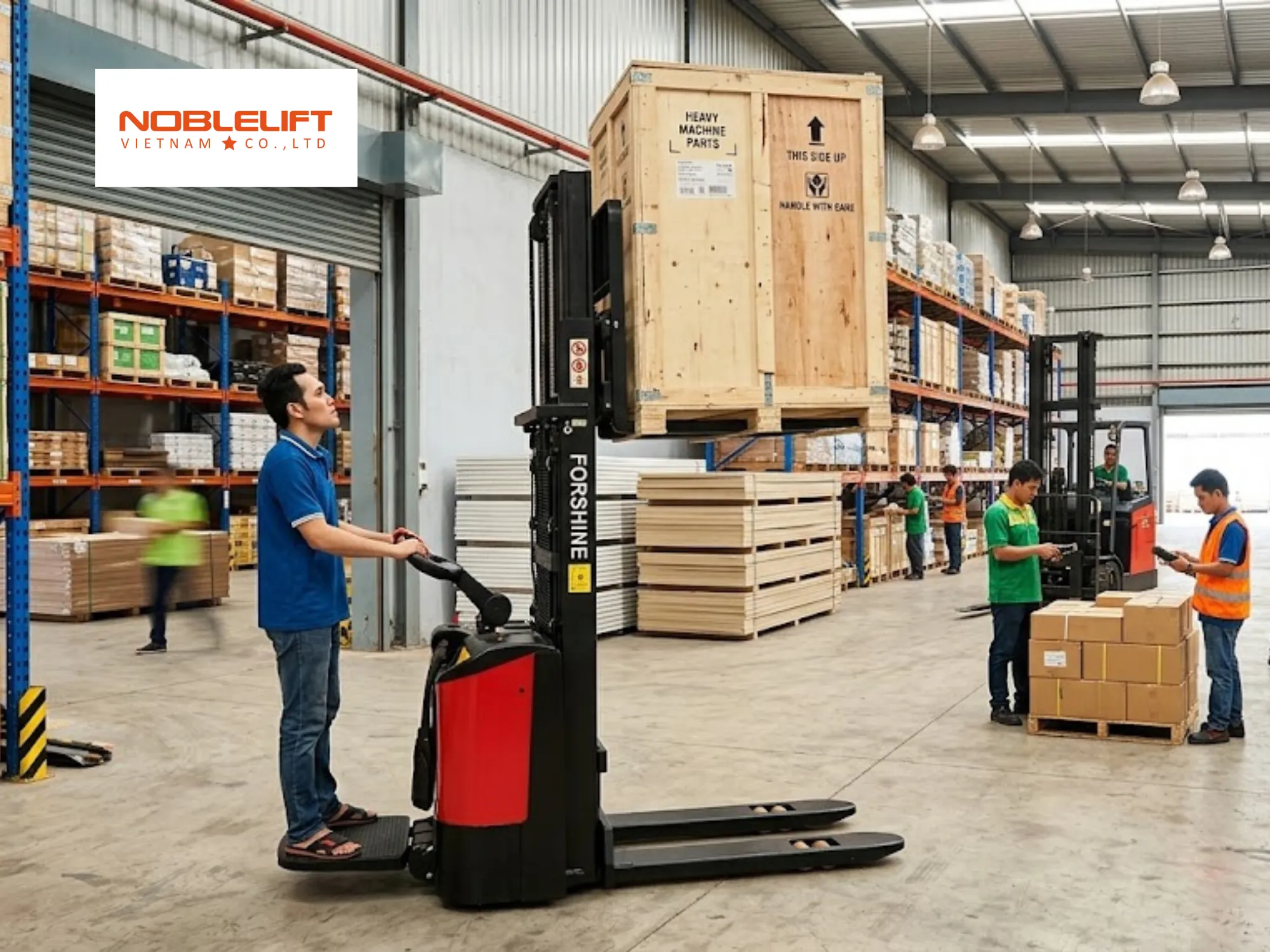 Hệ thống an toàn xe nâng điện đứng lái trang bị bệ đứng hiện đại
