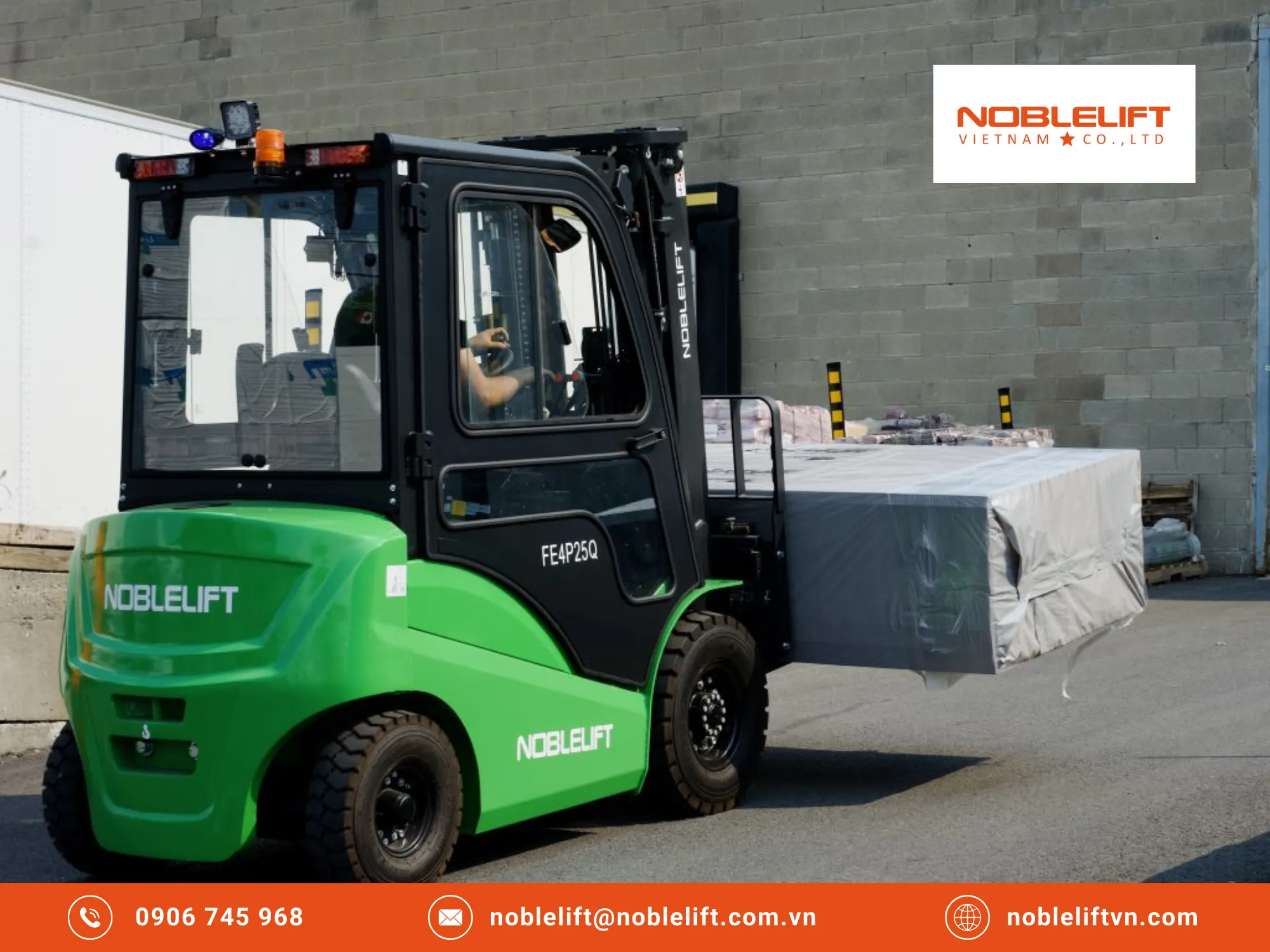 Tối ưu tầm nhìn và sự an toàn khi vận hành xe nâng điện ngồi lái