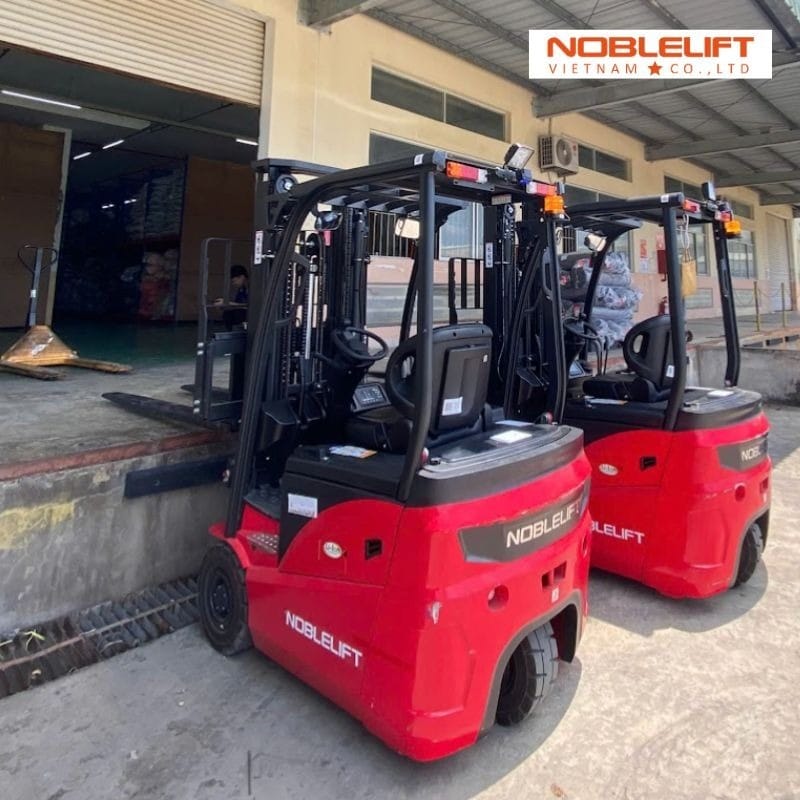 xe-nang-dien-ngoi-lai-phu-hop-cho-kho-hep-5