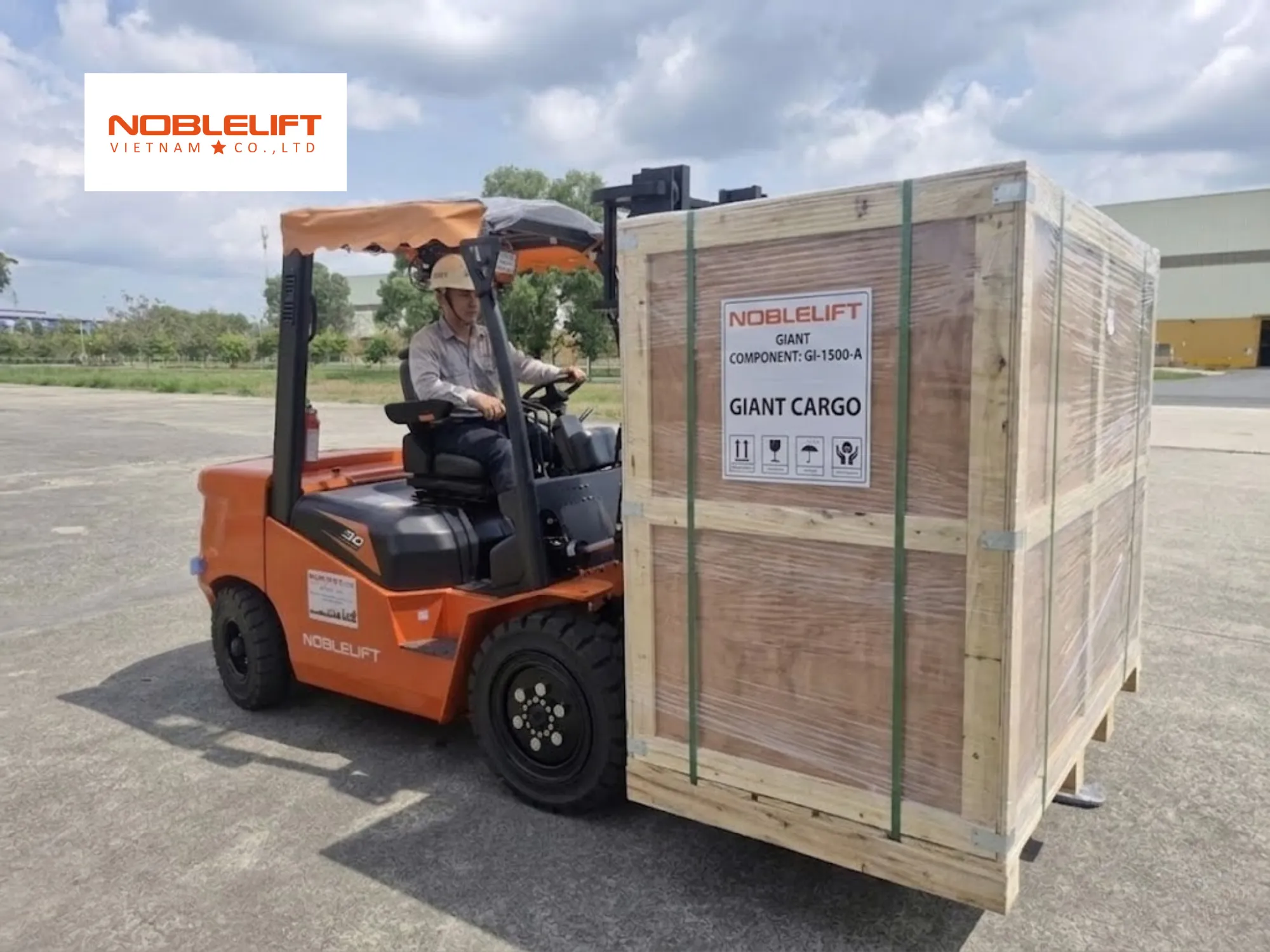 Cơ chế hoạt động của dòng xe nâng ngồi lái trang bị hệ thống chống lật