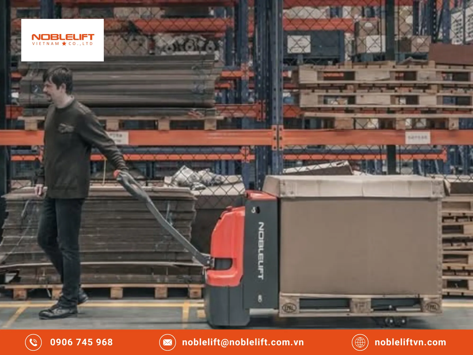 Xe nâng pallet là gì và được dùng để làm gì?