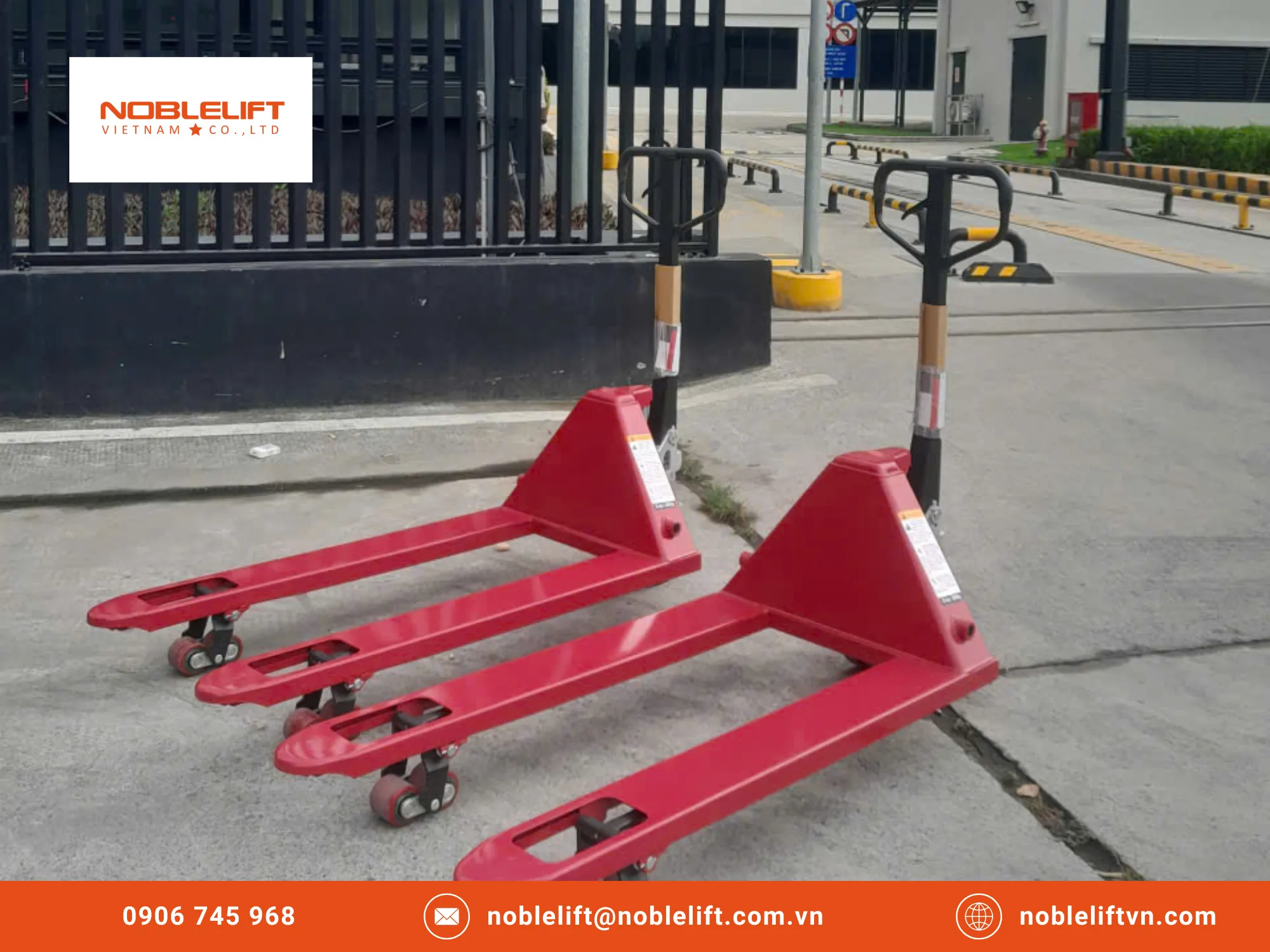 Giới thiệu tổng quan về xe nâng tay Noblelift 3 tấn càng rộng hẹp bánh đôi