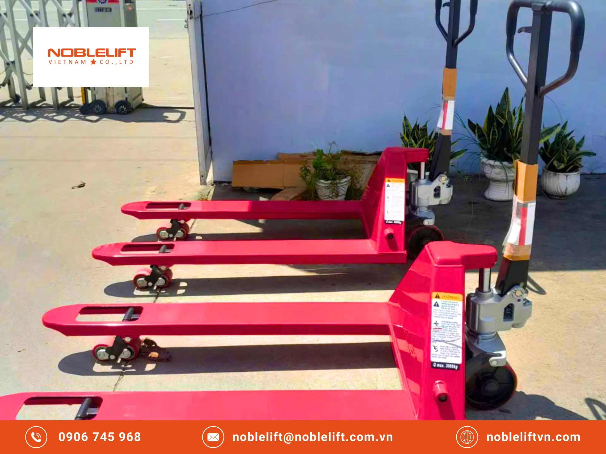 Địa chỉ mua xe nâng tay Noblelift 3 tấn càng rộng hẹp bánh đôi chính hãng – uy tín – bảo hành dài hạn